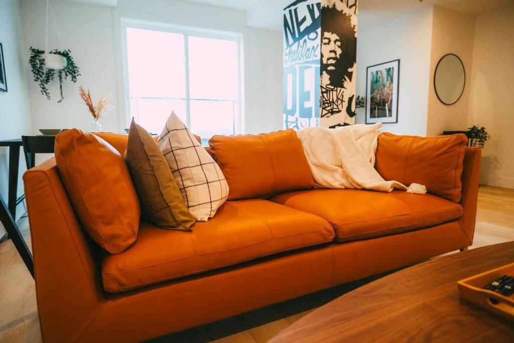 شقة Chic Cozy Retreat - 2Br - Stunning North End Views هاليفاكس المظهر الخارجي الصورة