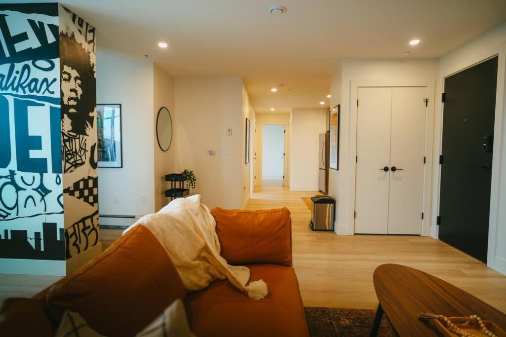 شقة Chic Cozy Retreat - 2Br - Stunning North End Views هاليفاكس المظهر الخارجي الصورة