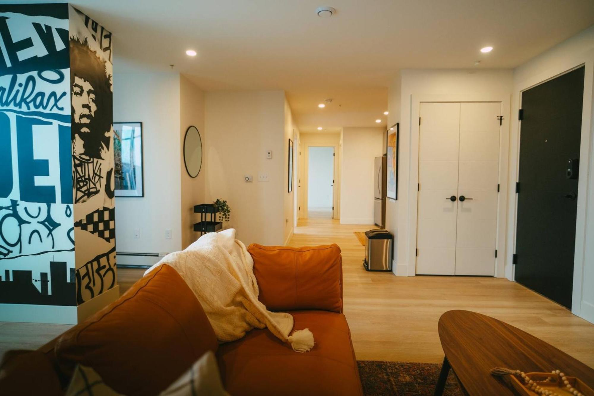 شقة Chic Cozy Retreat - 2Br - Stunning North End Views هاليفاكس المظهر الخارجي الصورة