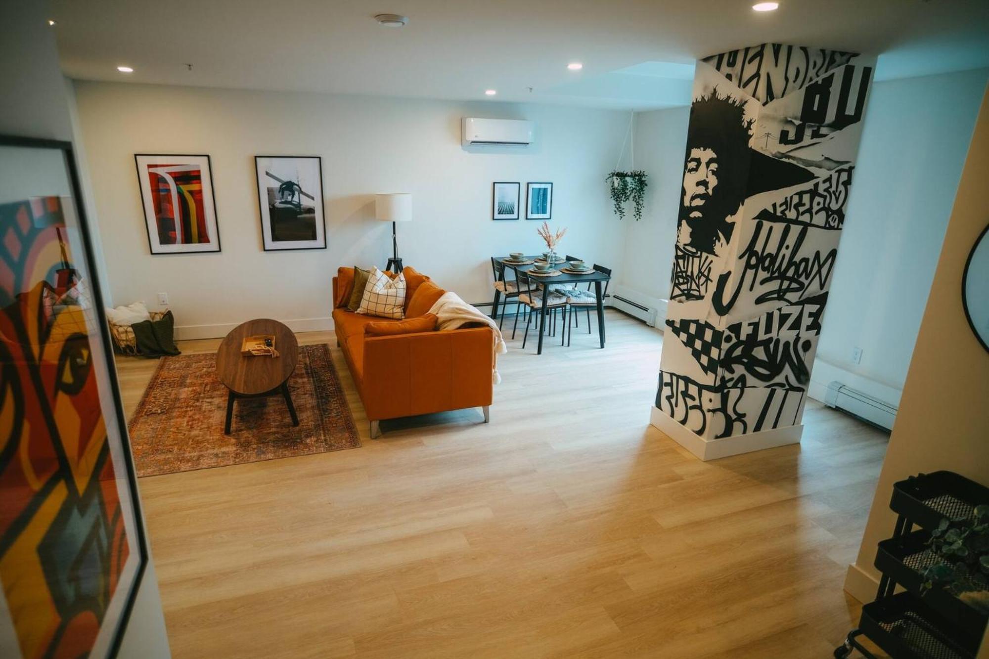 شقة Chic Cozy Retreat - 2Br - Stunning North End Views هاليفاكس المظهر الخارجي الصورة