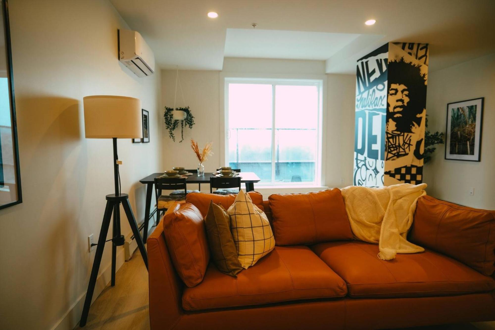 شقة Chic Cozy Retreat - 2Br - Stunning North End Views هاليفاكس المظهر الخارجي الصورة